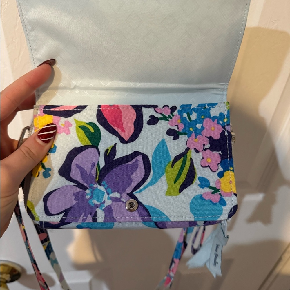 Floral Vera Bradley Crossbody/ Wallet - Picture 8 of 8
